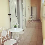 Domus Bianca Lancia Affittacamere 4*