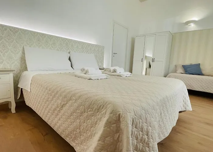 Domus Bianca Lancia 3*