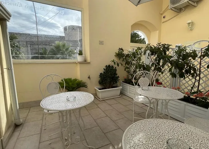 Maison d'hôtes Domus Bianca Lancia Manfredoine